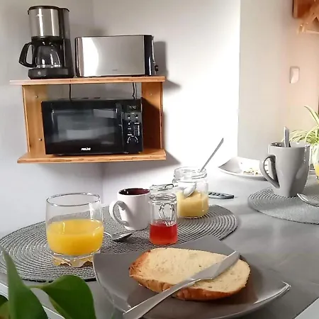 Appartement L'escale Sud Gironde - Sejour Romantique Avec Jacuzzi Privatif Et Petit-dejeuner - Piscine - Options Massage, Traiteur Et Brunch *