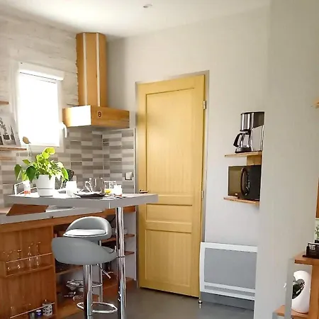 Appartement L'escale Sud Gironde - Sejour Romantique Avec Jacuzzi Privatif Et Petit-dejeuner - Piscine - Options Massage, Traiteur Et Brunch *