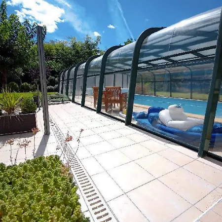 L'escale Sud Gironde - Sejour Romantique Avec Jacuzzi Privatif Et Petit-dejeuner - Piscine - Options Massage, Traiteur Et Brunch Appartement *